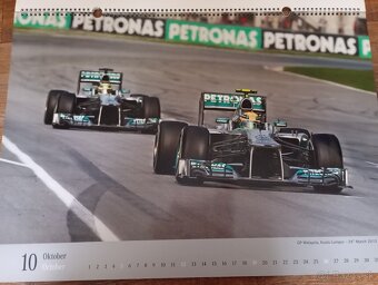 Formula1 znački Mercedes-benz - 7