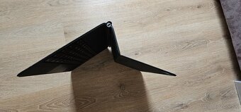 Apple Magic Keyboard 12'9 - 7