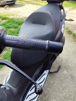 Predám Piaggio MP3 300 HPE sport, ročník 2022 - 7