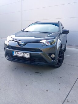 Toyota RAV4 Hybrid 2,5 145 Kw CVT 4x4 2018 s DPH - 7