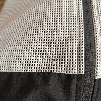 Lacoste Sport čierna športová bunda ľahká vetrovka M - 7