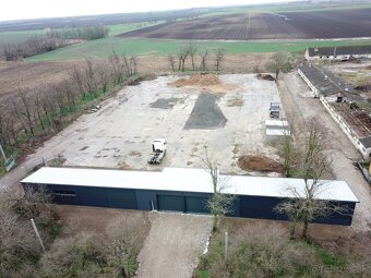 Predám sendvičovú halu o rozmere 300m² - 7