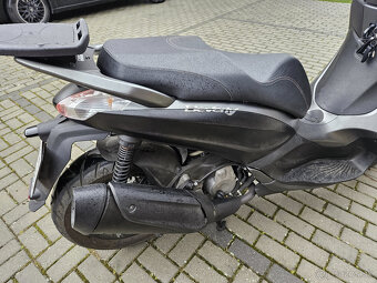 Piaggio Beverly 350 Sport Touring, 22kW, r.v. 2017 - 7