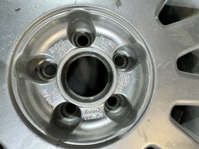 Audi original super stav R15 5x100 et38 6J TopStav - 7