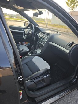 Škoda Octavia II RS 2.0 TSI - 7