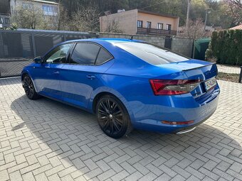 Škoda Superb 2.0 TDI SCR Sportline 4x4 DSG - 7