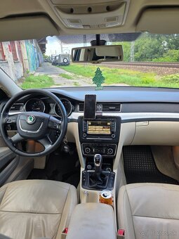 Škoda superb combi 1.6 tdi - 7