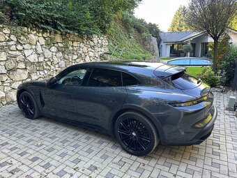 Porsche Taycan 4 Cross Turismo, Batery performance + - 7