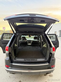 Jeep Grand Cherokee 3.0L Summit - 7