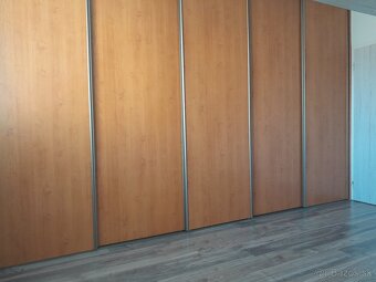 Predám 3 izbový byt - 7