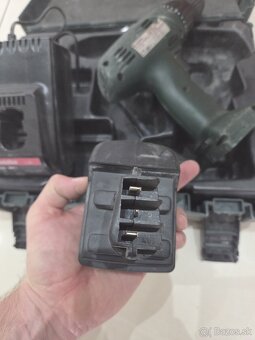 aku skrutkovac + vrtacka METABO - 7