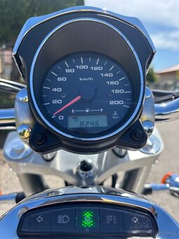 Suzuki Intruder M800 najazdené iba 8200km - 7