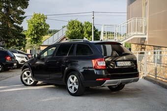 Škoda Octavia Combi SCOUT 2.0 135kw 4x4 DSG REZERVOVANÉ - 7