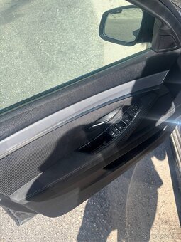 Predám BMW F10 530d xDrive - 7