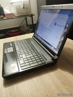 15,6" notebook Fujitsu Lifebook AH530 / 4GB/128GB TOP stav - 7