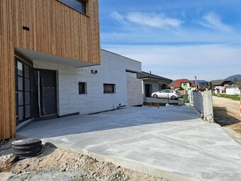 Betonáž poterov, leštený betón, metličkový beton - 7