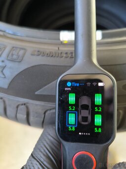Pirelli Cinturato 245/45 R18 100Y - 7