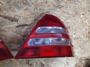 Zadné svetlá Mercedes ML / S / C - 7