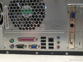 PC  zostava  +  22" LCD - 7