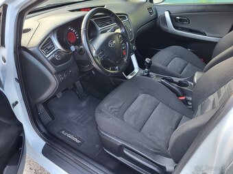 Kia ceed sw - 7