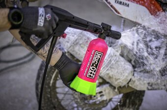 Čistiaca sada Muc-Off Bottle for Life + 4x Punk Powder - 7