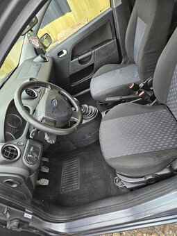 Ford Fiesta - 7