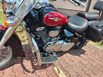 Suzuki C 800 Intruder - 7