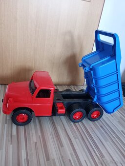 Predám málo používané hračky - 7