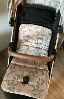 Sportovy kočik Petite&Mars iron green - 7