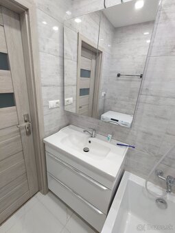 Umyvadlo so skrinkou a zrkadlovou skrinkou 80vm - 7