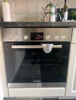 Venkovská vestavěná kuchyně se spotřebiči,5657 - 7