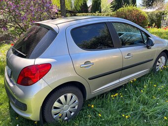 Peugeot 207 1.4 E, r. v. 2009 - 7