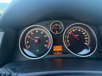 Opel Astra 1.6 benzín (2006), STK do 04/2026, 5 dverí - 7