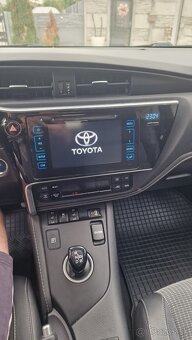 Toyota Auris 1.8 Hybrid, 2017, Automat - 7