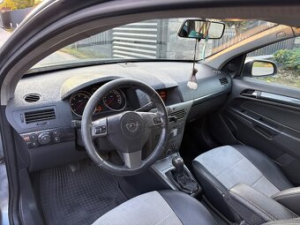 Opel Astra Combi - 7