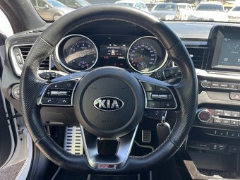 Kia Ceed GTLine  8 900 € - 7