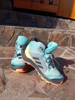 Turisticke topanky Adidas - 7