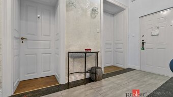 LUXUSNÝ BYT PRI PREZIDENTSKOM PALÁCI - BEZ PROVÍZIE PRE RK - 7