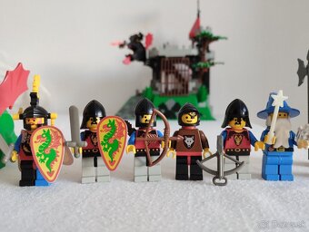 LEGO Castle 6082 Fire Breathing Fortress - 7