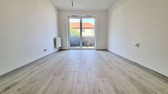 4 IZBOVÝ BYT S PODZEMNOU GARÁŽOU - NOVOSTAVBA MALACKY - 7