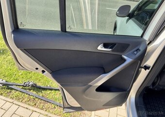 Volkswagen Tiguan 2.0 TDI 4MOTION TAŽNÉ nafta manuál 103 kw - 7