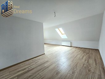 Exkluzívny 8-izbový rodinný dom s bazénom - Luxus a pohodlie - 7