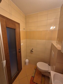 Útulný rodinný dom v lukratívnej lokalite Grot - 7