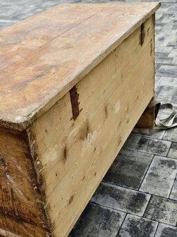 Stará drevená truhlica - 7