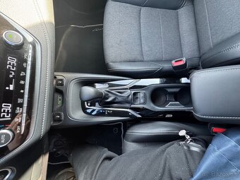 Toyota corola Combi 1,8 hybrid - 7