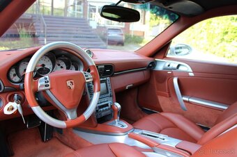 Porsche 911 997 Carrera Coupe - 7