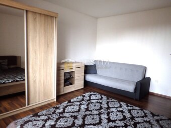 ZNÍŽENÁ CENA Veľký rodinný dom s pozemkom 930 m2 Kuklov - 7