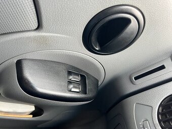 Daewoo Kalos - 7