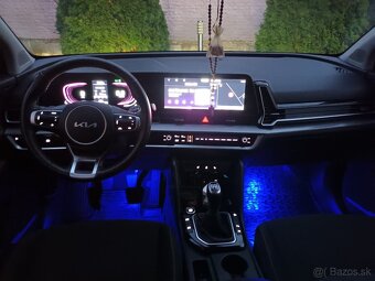 Kia Sportage CRDI mHev  19 900km - 7