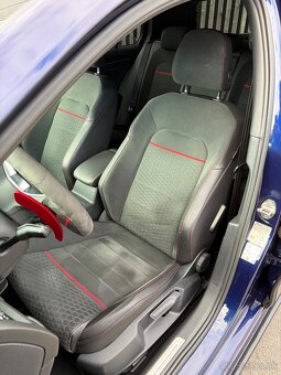 Volkswagen Golf GTI Performance 7.5 - 7